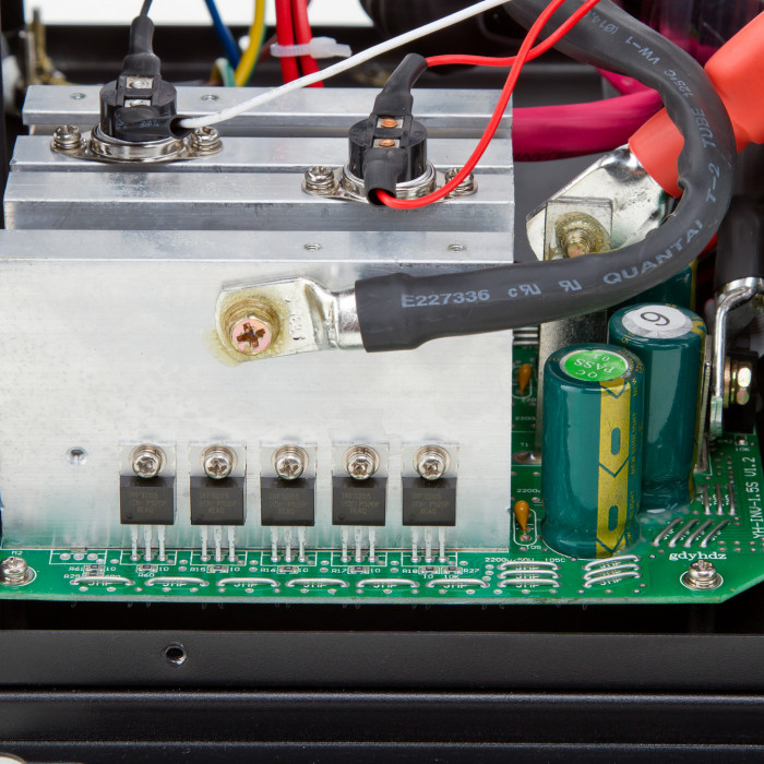 ДБЖ LogicPower LPY-W-PSW-2500VA+